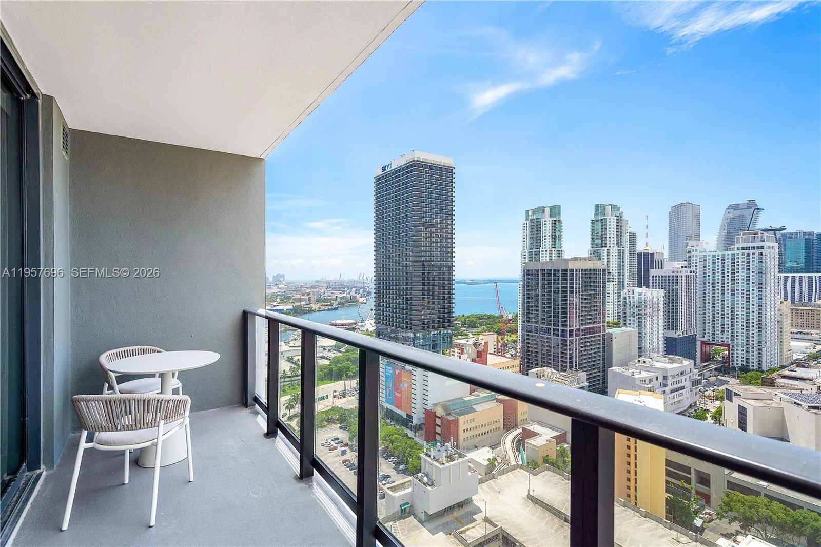 159 Ne 6th St 2707, Miami, Florida 33132, Miami, Florida 33132, 1 Bedroom Bedrooms, ,1 BathroomBathrooms,Residential Lease,For Rent,159 Ne 6th St 2707, Miami, Florida 33132,A11957696