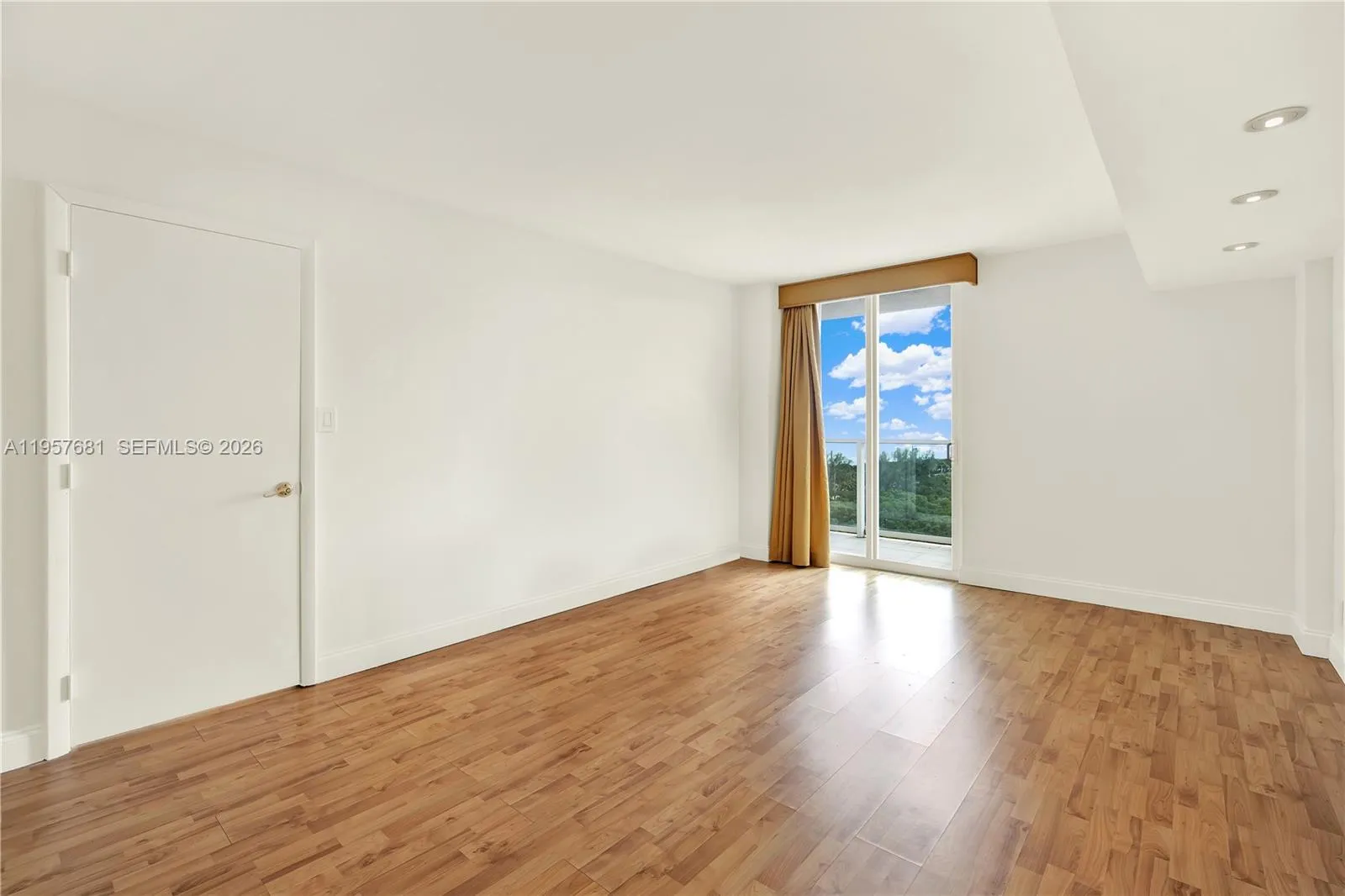 100 S Bayview Dr 1222, Sunny Isles Beach, Florida, Sunny Isles Beach, Florida 33160, 2 Bedrooms Bedrooms, ,2 BathroomsBathrooms,Residential,For Sale,100 S Bayview Dr 1222, Sunny Isles Beach, Florida ,A11957681