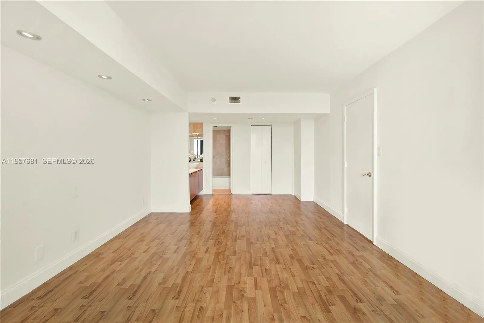 100 S Bayview Dr 1222, Sunny Isles Beach, Florida, Sunny Isles Beach, Florida 33160, 2 Bedrooms Bedrooms, ,2 BathroomsBathrooms,Residential,For Sale,100 S Bayview Dr 1222, Sunny Isles Beach, Florida ,A11957681