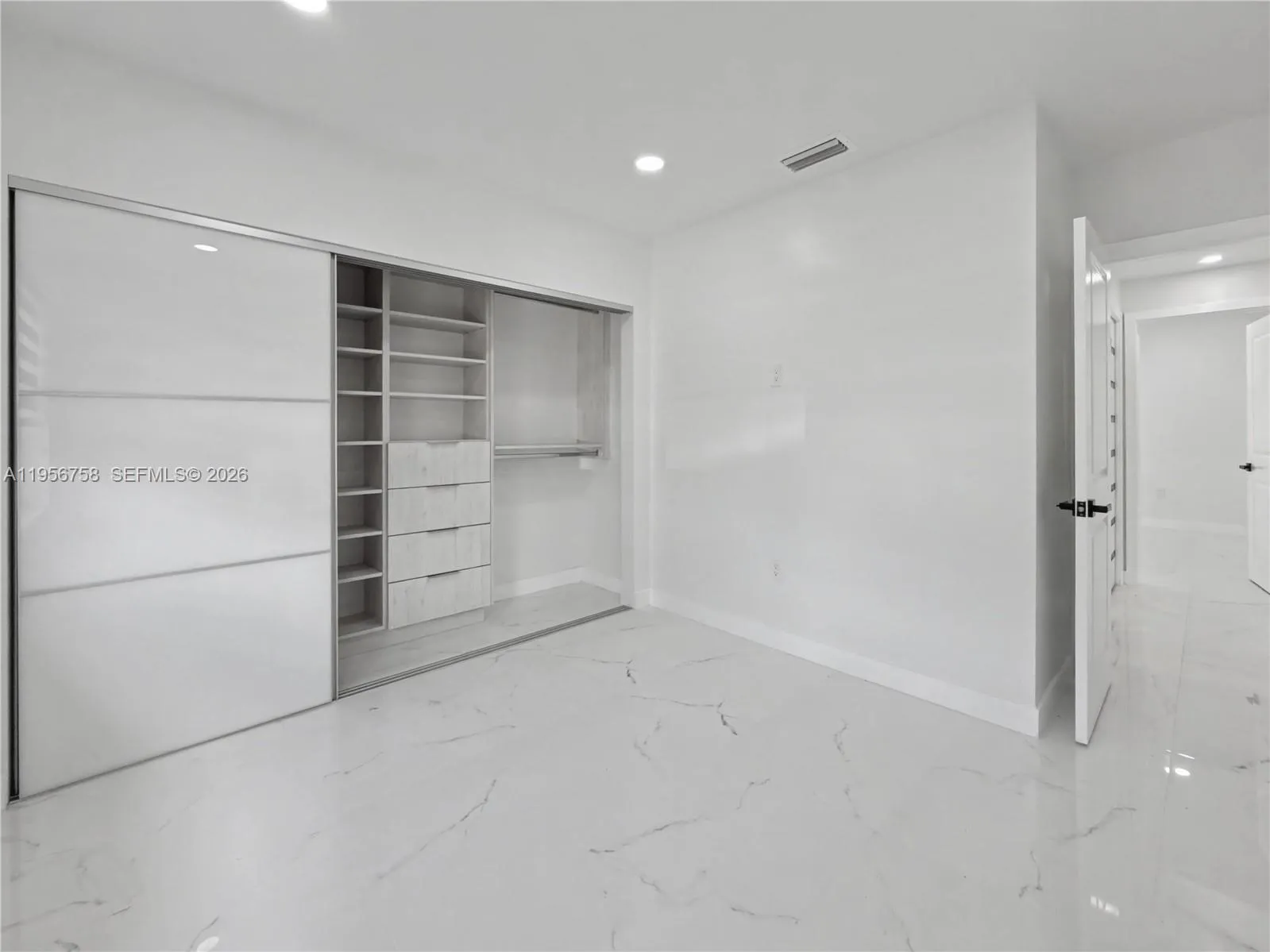 2490 Sw 17th St, Miami, Florida 33145, Miami, Florida 33145, ,Residential Income,For Sale,2490 Sw 17th St, Miami, Florida 33145,A11956758
