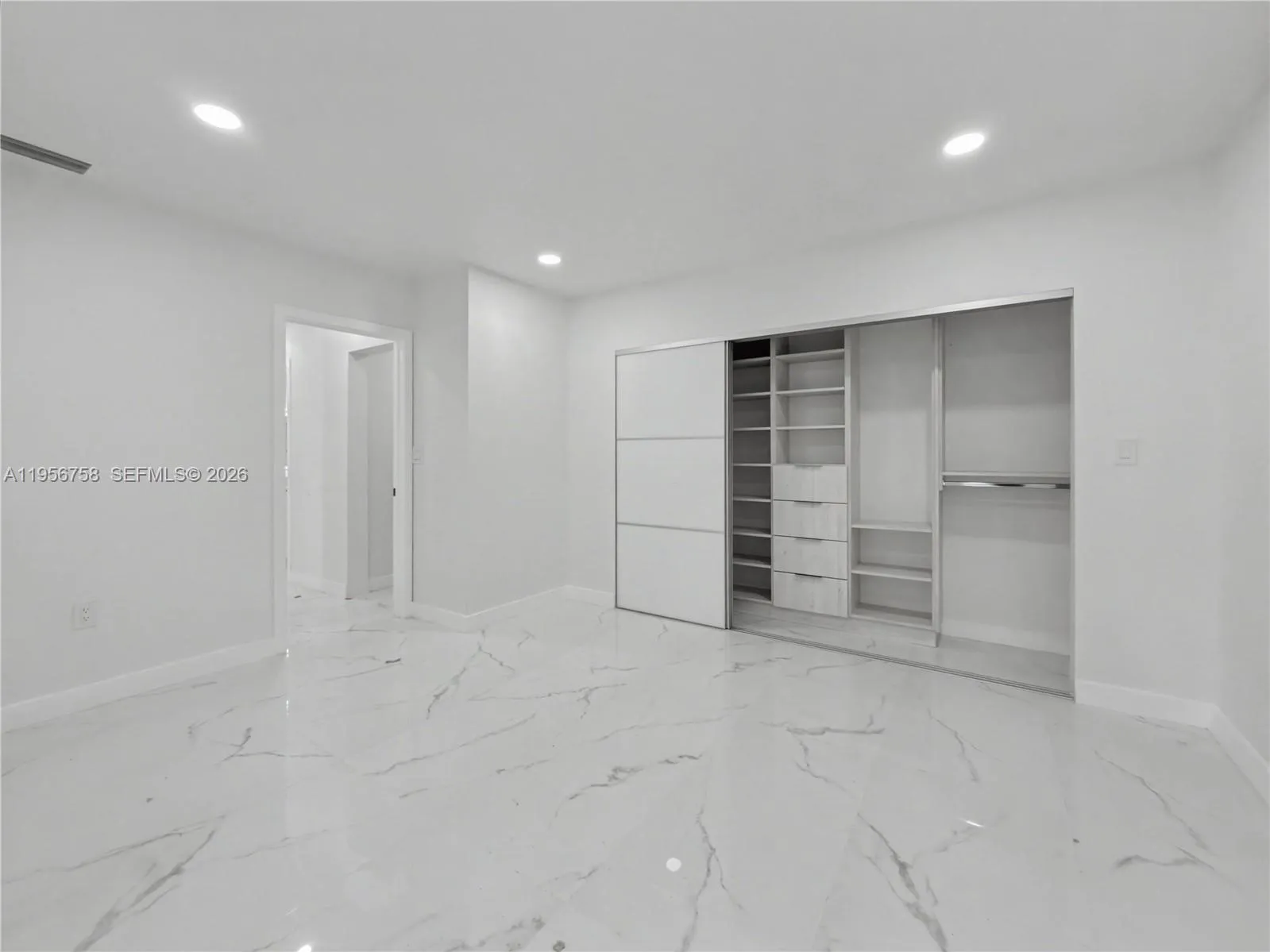 2490 Sw 17th St, Miami, Florida 33145, Miami, Florida 33145, ,Residential Income,For Sale,2490 Sw 17th St, Miami, Florida 33145,A11956758