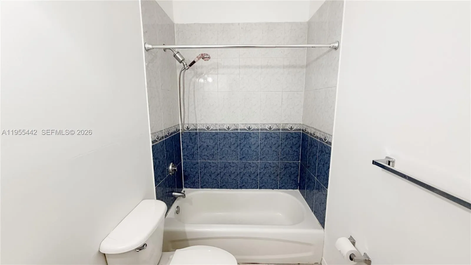 2734 Bird Ave 101, Miami, Florida 33133, Miami, Florida 33133, 1 Bedroom Bedrooms, ,1 BathroomBathrooms,Residential,For Sale,2734 Bird Ave 101, Miami, Florida 33133,A11955442