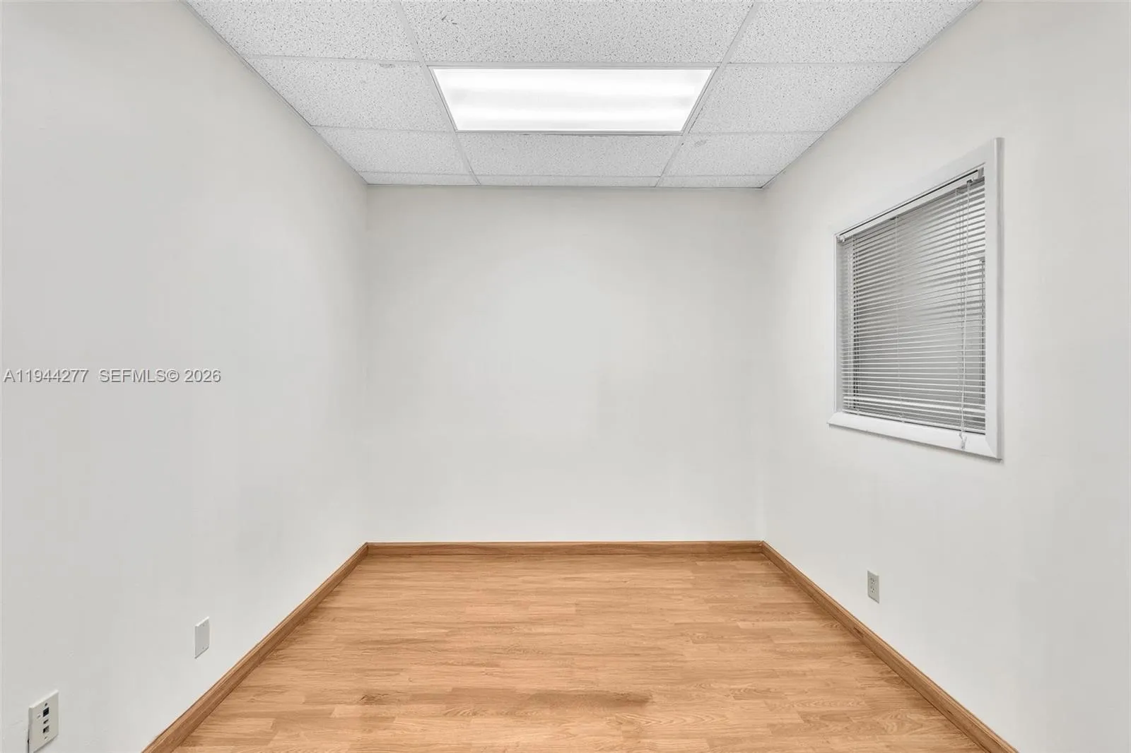 2021 Coolidge St 105, Hollywood, Florida 33020, Hollywood, Florida 33020, ,Commercial Lease,For Rent,2021 Coolidge St 105, Hollywood, Florida 33020,A11944277