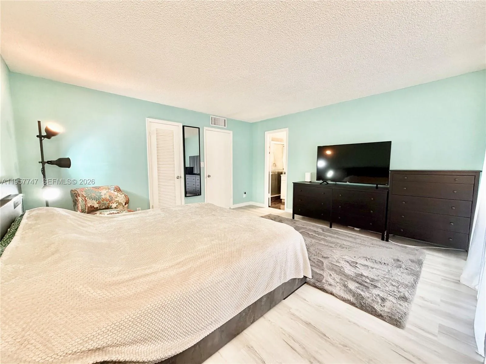 2203 Ne 7th St 14, Hallandale Beach, Florida 33009, Hallandale Beach, Florida 33009, 3 Bedrooms Bedrooms, ,2 BathroomsBathrooms,Residential,For Sale,2203 Ne 7th St 14, Hallandale Beach, Florida 33009,A11957747