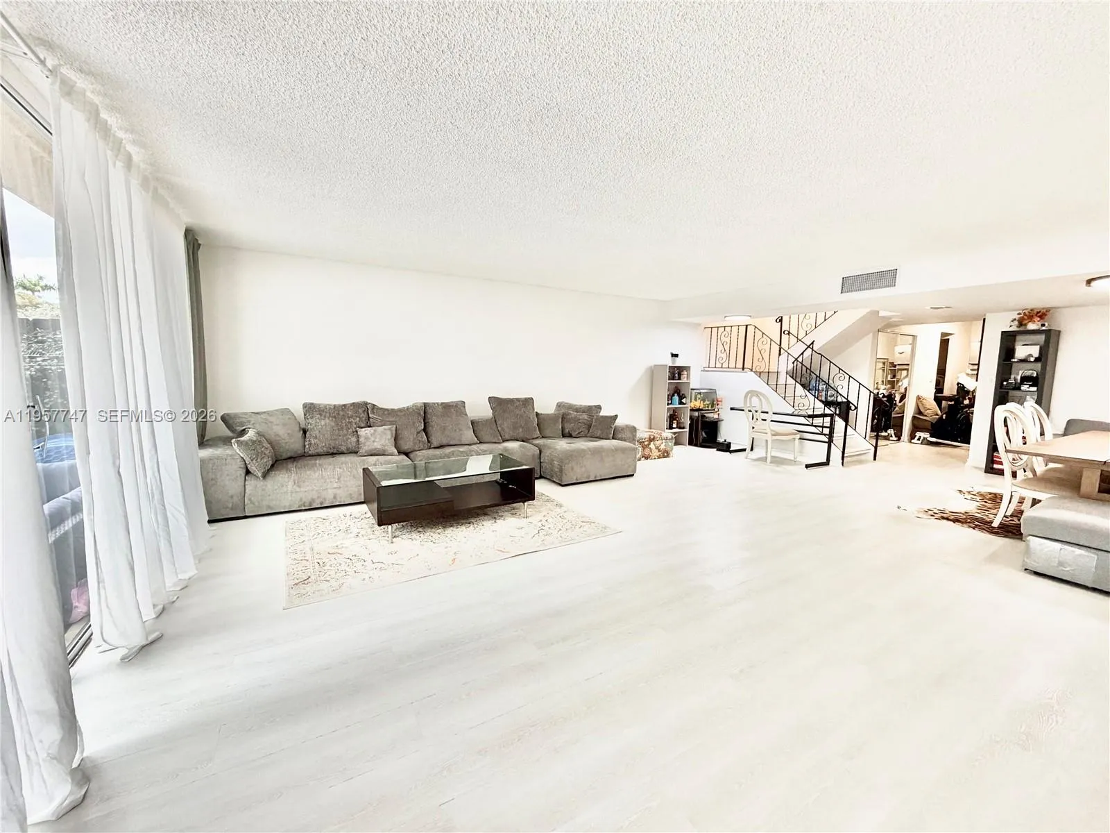 2203 Ne 7th St 14, Hallandale Beach, Florida 33009, Hallandale Beach, Florida 33009, 3 Bedrooms Bedrooms, ,2 BathroomsBathrooms,Residential,For Sale,2203 Ne 7th St 14, Hallandale Beach, Florida 33009,A11957747