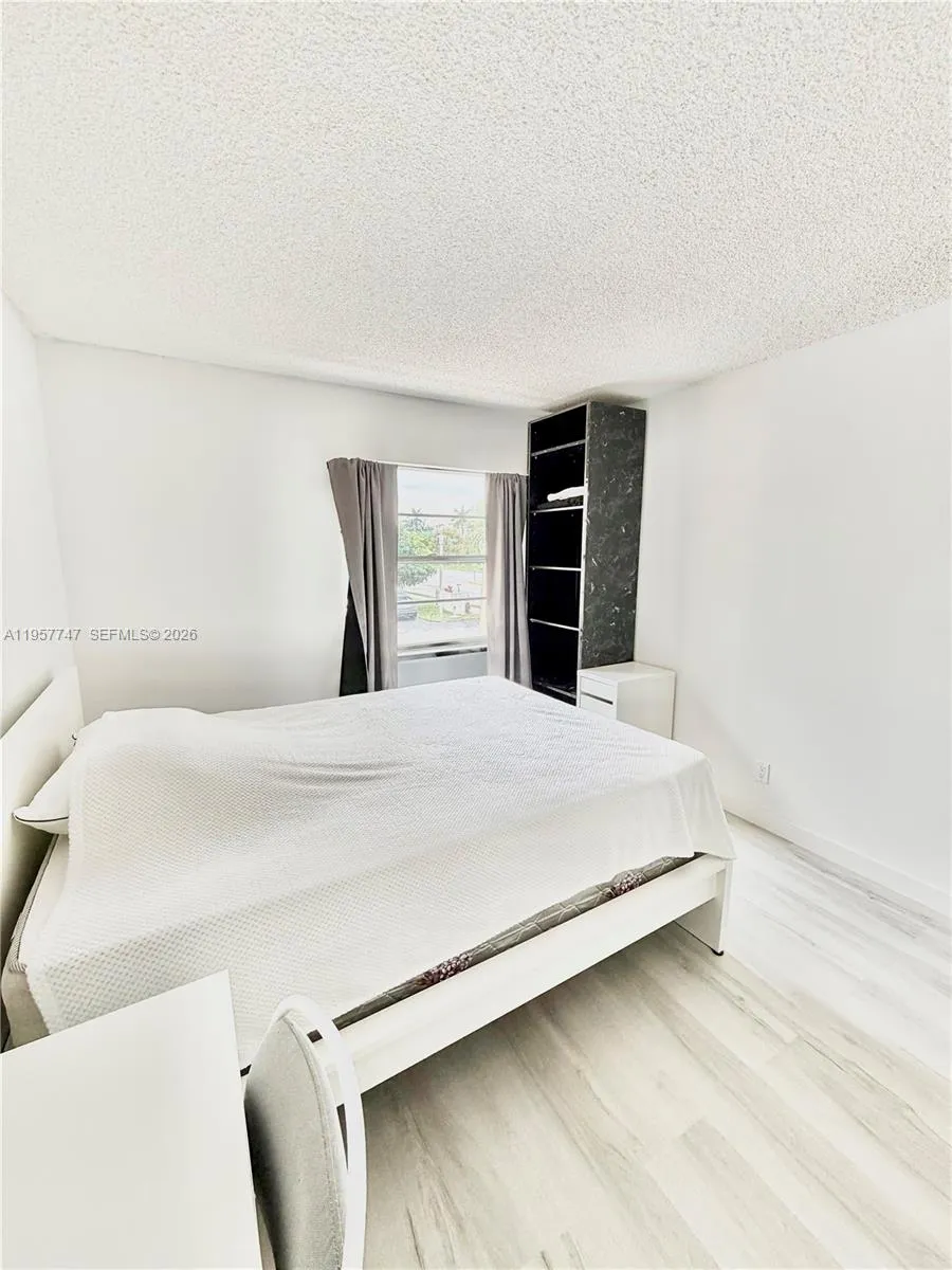2203 Ne 7th St 14, Hallandale Beach, Florida 33009, Hallandale Beach, Florida 33009, 3 Bedrooms Bedrooms, ,2 BathroomsBathrooms,Residential,For Sale,2203 Ne 7th St 14, Hallandale Beach, Florida 33009,A11957747
