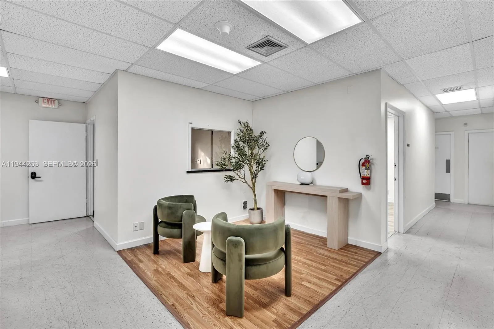 2021 Coolidge St 102, Hollywood, Florida 33020, Hollywood, Florida 33020, ,Commercial Lease,For Rent,2021 Coolidge St 102, Hollywood, Florida 33020,A11944263