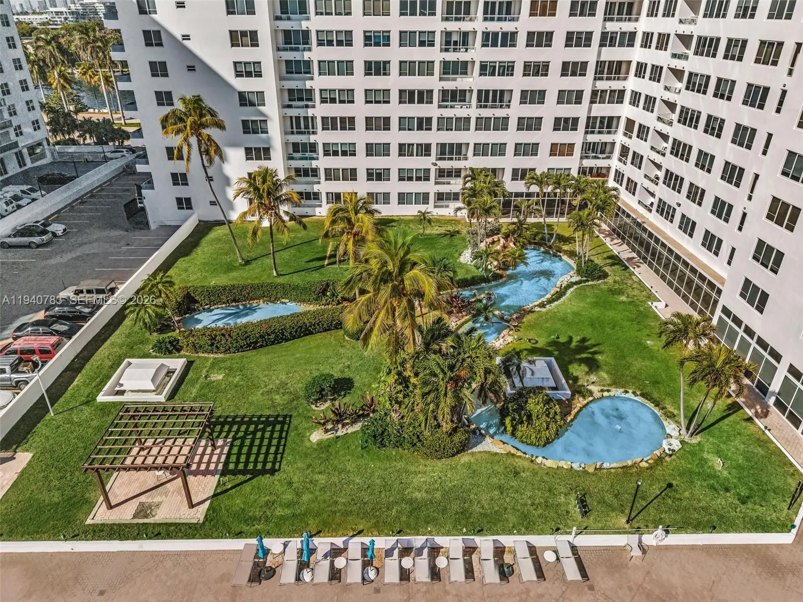 5005 Collins Ave 824, Miami Beach, Florida 33140, Miami Beach, Florida 33140, 3 Bedrooms Bedrooms, ,2 BathroomsBathrooms,Residential,For Sale,5005 Collins Ave 824, Miami Beach, Florida 33140,A11940783