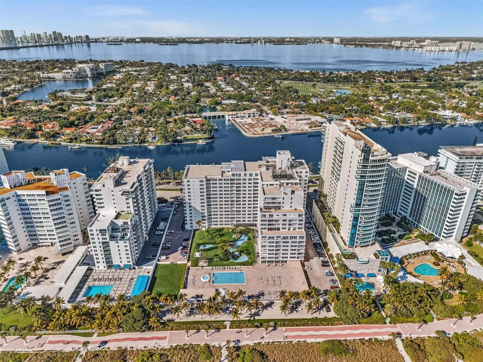 5005 Collins Ave 824, Miami Beach, Florida 33140, Miami Beach, Florida 33140, 3 Bedrooms Bedrooms, ,2 BathroomsBathrooms,Residential,For Sale,5005 Collins Ave 824, Miami Beach, Florida 33140,A11940783