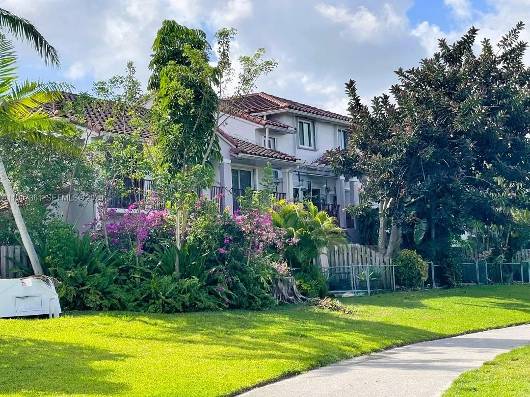 10240 Sw 154th Cir Ct 103-6, Miami, Florida 33196, Miami, Florida 33196, 3 Bedrooms Bedrooms, ,2 BathroomsBathrooms,Residential,For Sale,10240 Sw 154th Cir Ct 103-6, Miami, Florida 33196,A11957361