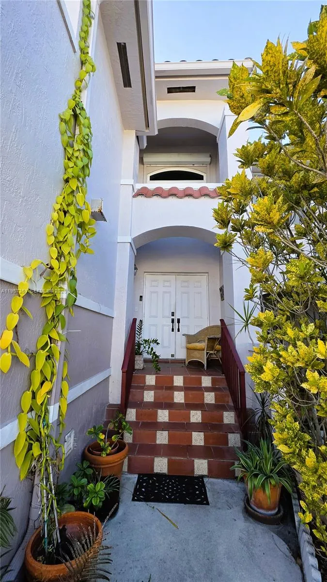 10240 Sw 154th Cir Ct 103-6, Miami, Florida 33196, Miami, Florida 33196, 3 Bedrooms Bedrooms, ,2 BathroomsBathrooms,Residential,For Sale,10240 Sw 154th Cir Ct 103-6, Miami, Florida 33196,A11957361