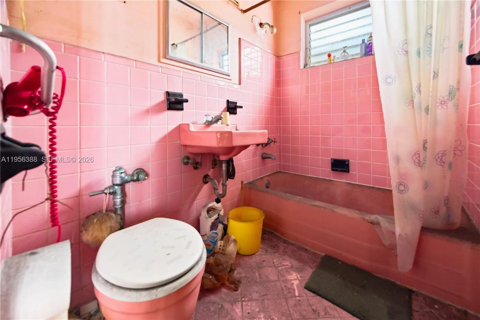 7720 Harding Ave 8, Miami Beach, Florida 33141, Miami Beach, Florida 33141, ,1 BathroomBathrooms,Residential,For Sale,7720 Harding Ave 8, Miami Beach, Florida 33141,A11956388