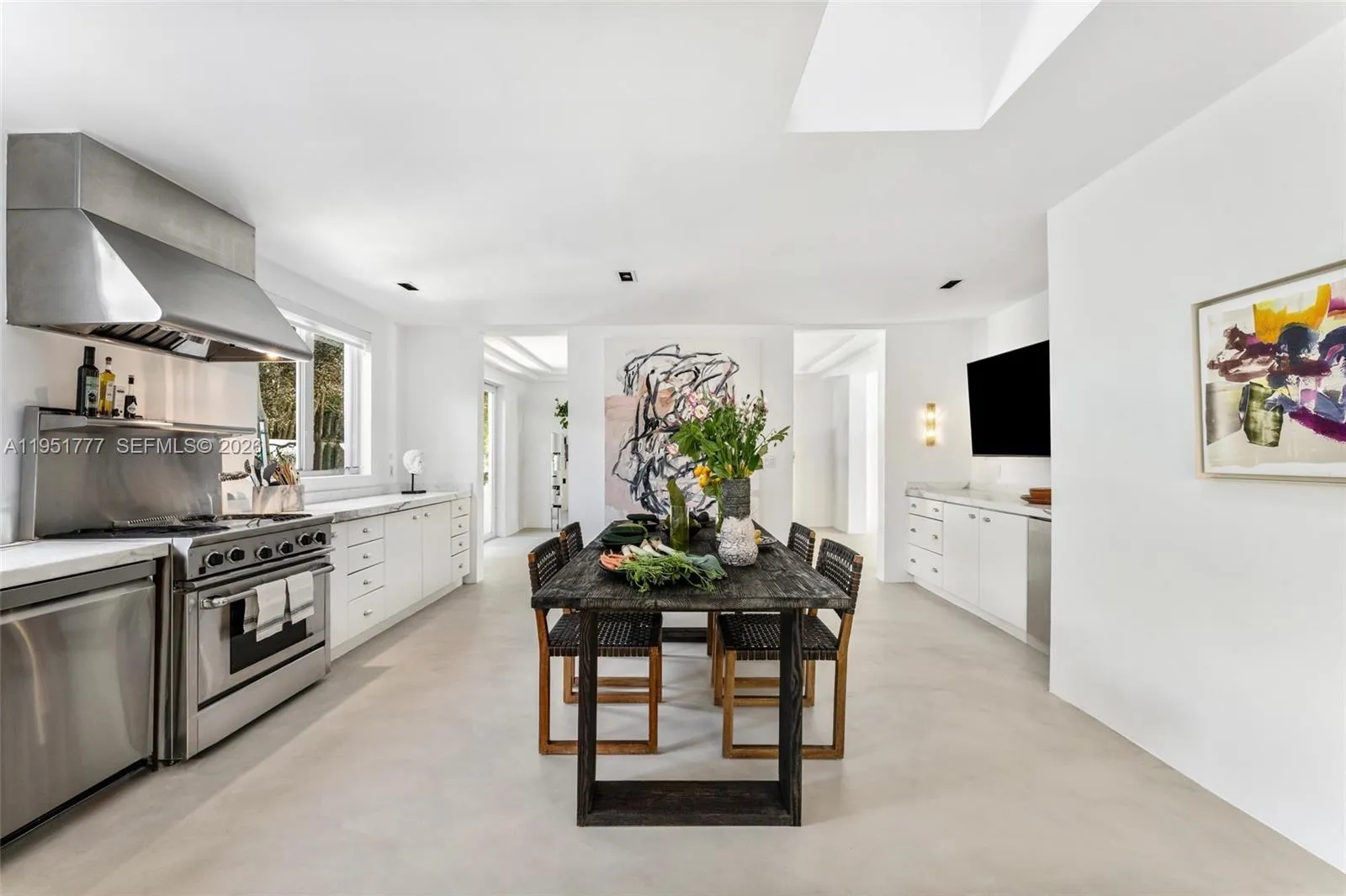 3325 Pine Tree Dr, Miami Beach, Florida 33140, Miami Beach, Florida 33140, 3 Bedrooms Bedrooms, ,3 BathroomsBathrooms,Residential,For Sale,3325 Pine Tree Dr, Miami Beach, Florida 33140,A11951777