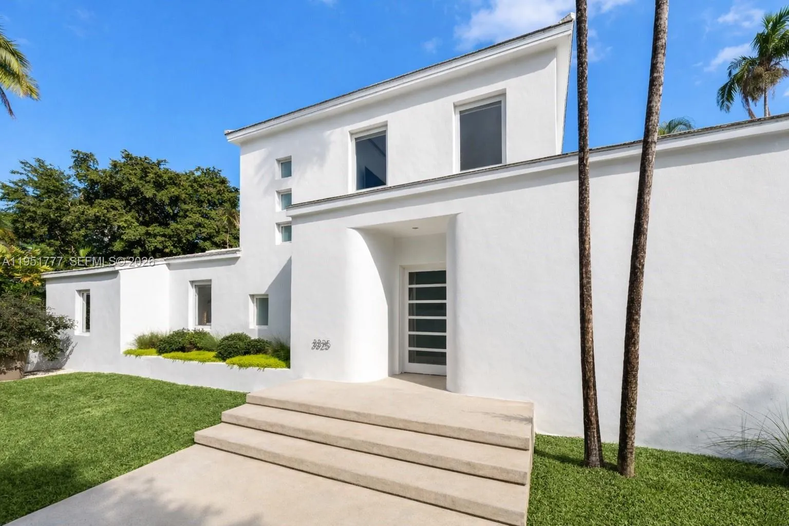 3325 Pine Tree Dr, Miami Beach, Florida 33140, Miami Beach, Florida 33140, 3 Bedrooms Bedrooms, ,3 BathroomsBathrooms,Residential,For Sale,3325 Pine Tree Dr, Miami Beach, Florida 33140,A11951777