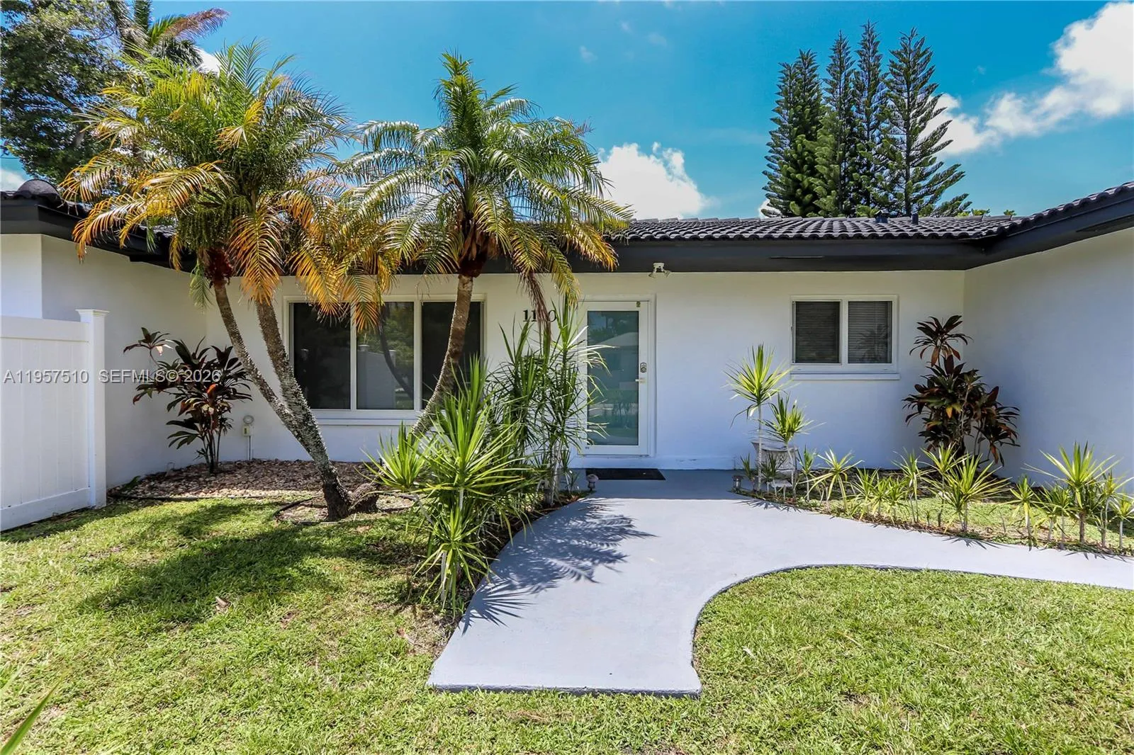 1110 S 14th Ave, Hollywood, Florida 33020, Hollywood, Florida 33020, 5 Bedrooms Bedrooms, ,3 BathroomsBathrooms,Residential,For Sale,1110 S 14th Ave, Hollywood, Florida 33020,A11957510