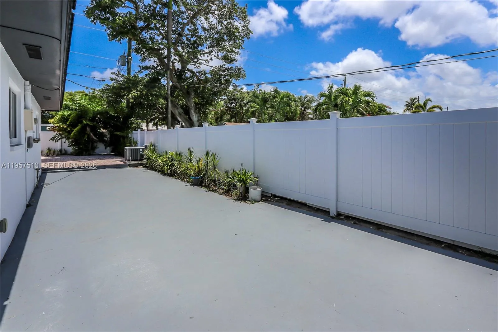 1110 S 14th Ave, Hollywood, Florida 33020, Hollywood, Florida 33020, 5 Bedrooms Bedrooms, ,3 BathroomsBathrooms,Residential,For Sale,1110 S 14th Ave, Hollywood, Florida 33020,A11957510