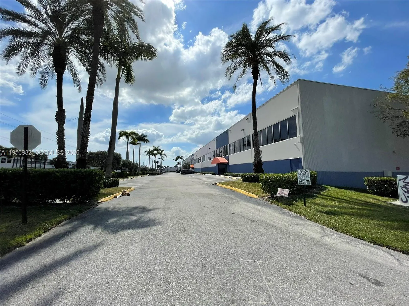 3520 Nw 72nd Ave, Miami, Florida 33122, Miami, Florida 33122, ,Commercial Lease,For Rent,3520 Nw 72nd Ave, Miami, Florida 33122,A11956982
