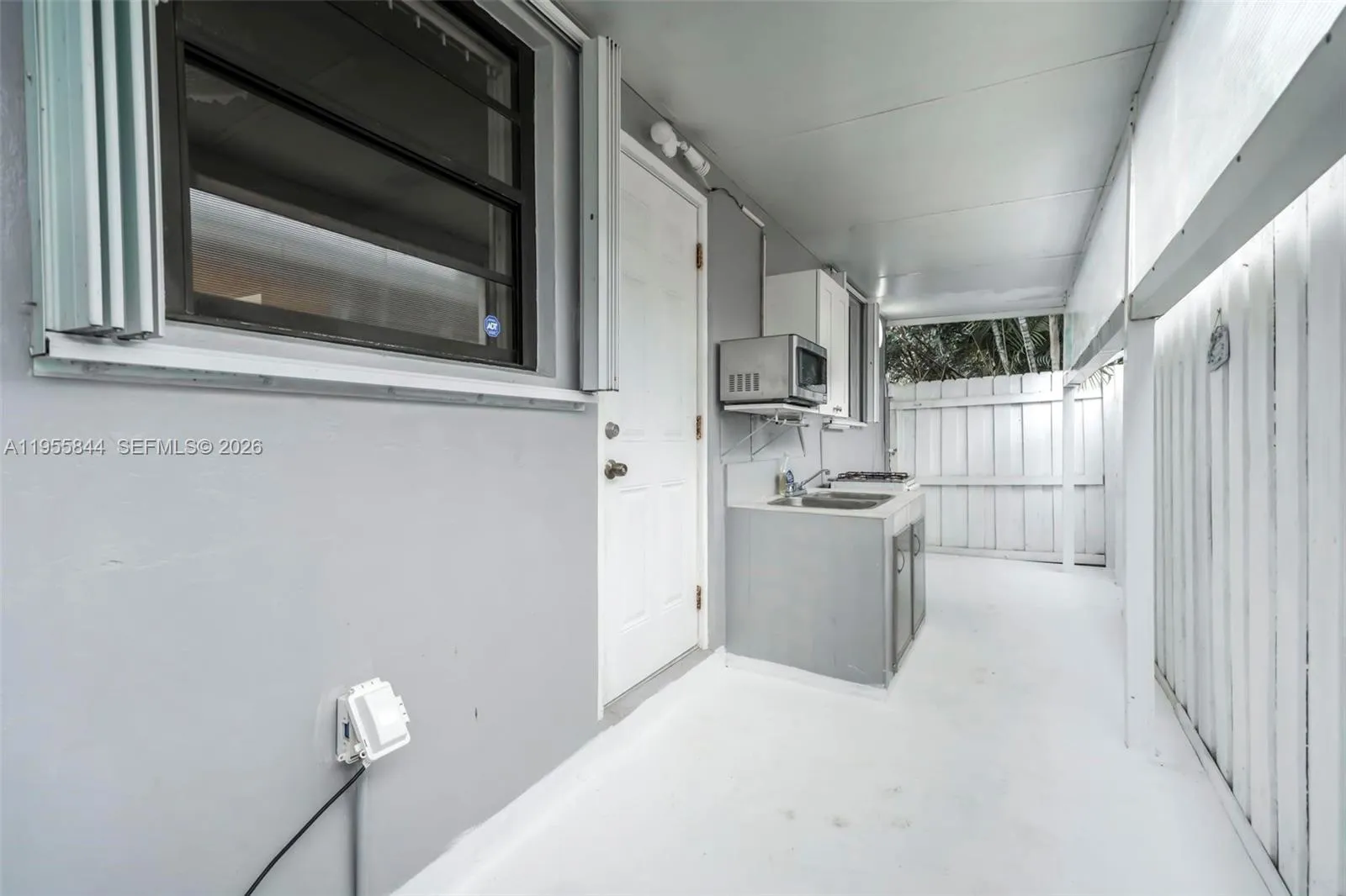 7630 Plantation Blvd, Miramar, Florida 33023, Miramar, Florida 33023, 5 Bedrooms Bedrooms, ,4 BathroomsBathrooms,Residential,For Sale,7630 Plantation Blvd, Miramar, Florida 33023,A11955844