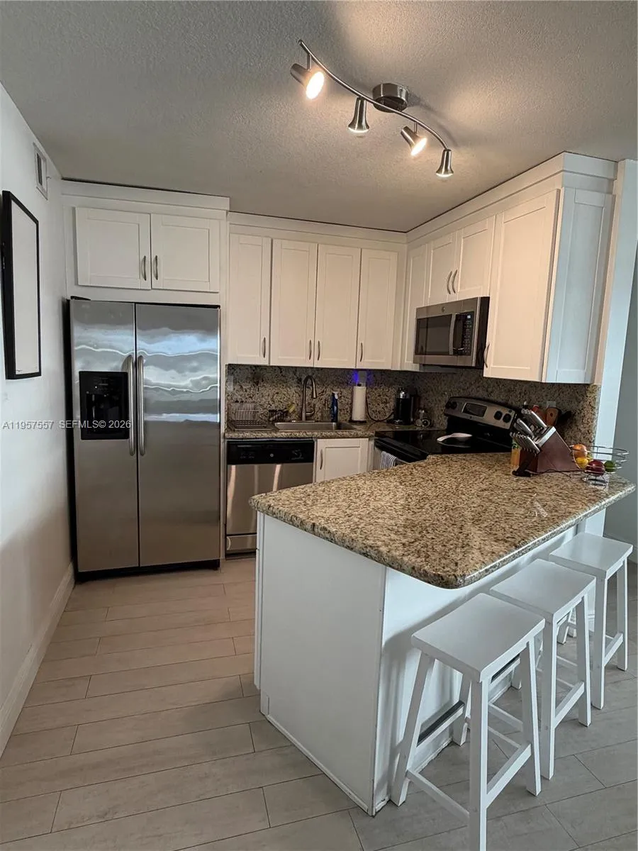 5845 Collins Ave 106, Miami Beach, Florida 33140, Miami Beach, Florida 33140, 1 Bedroom Bedrooms, ,1 BathroomBathrooms,Residential,For Sale,5845 Collins Ave 106, Miami Beach, Florida 33140,A11957557