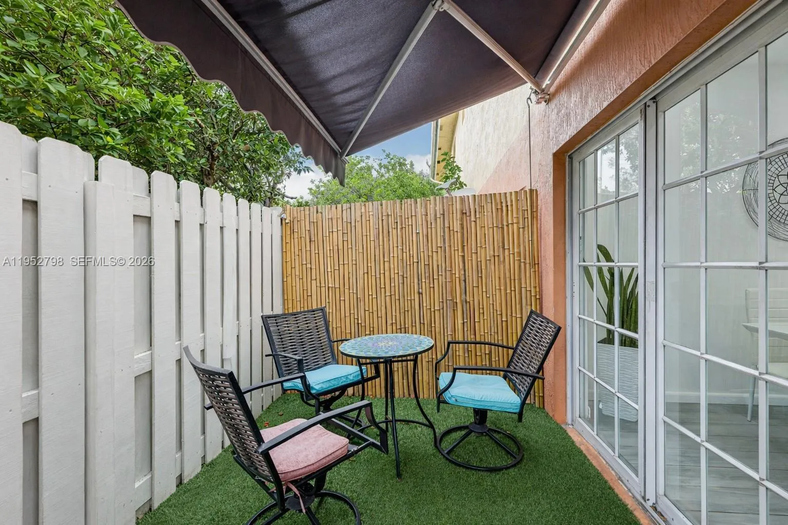 2307 Washington St 5, Hollywood, Florida 33020, Hollywood, Florida 33020, 3 Bedrooms Bedrooms, ,2 BathroomsBathrooms,Residential,For Sale,2307 Washington St 5, Hollywood, Florida 33020,A11952798