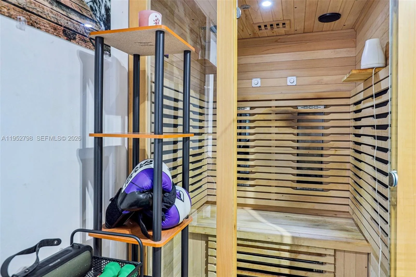 2307 Washington St 5, Hollywood, Florida 33020, Hollywood, Florida 33020, 3 Bedrooms Bedrooms, ,2 BathroomsBathrooms,Residential,For Sale,2307 Washington St 5, Hollywood, Florida 33020,A11952798