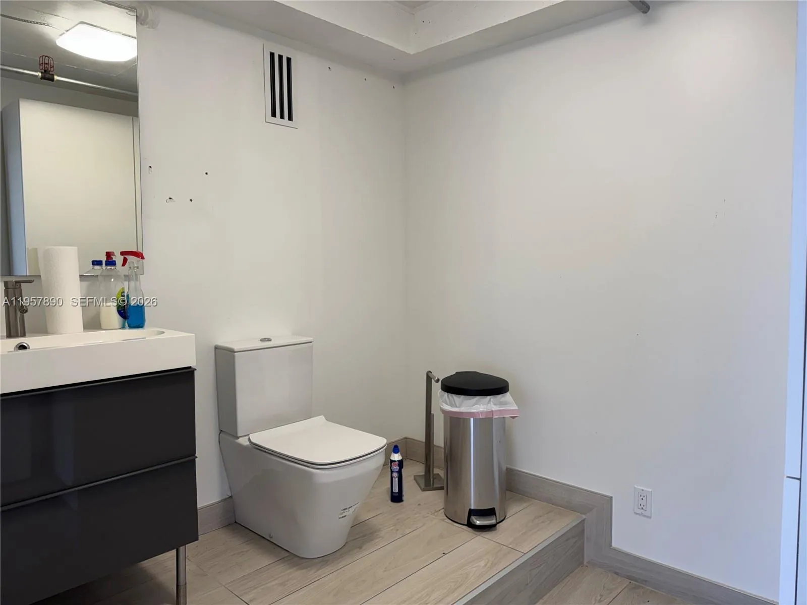 1720 Harrison St 7a, Hollywood, Florida 33020, Hollywood, Florida 33020, ,Commercial Sale,For Sale,1720 Harrison St 7a, Hollywood, Florida 33020,A11957890