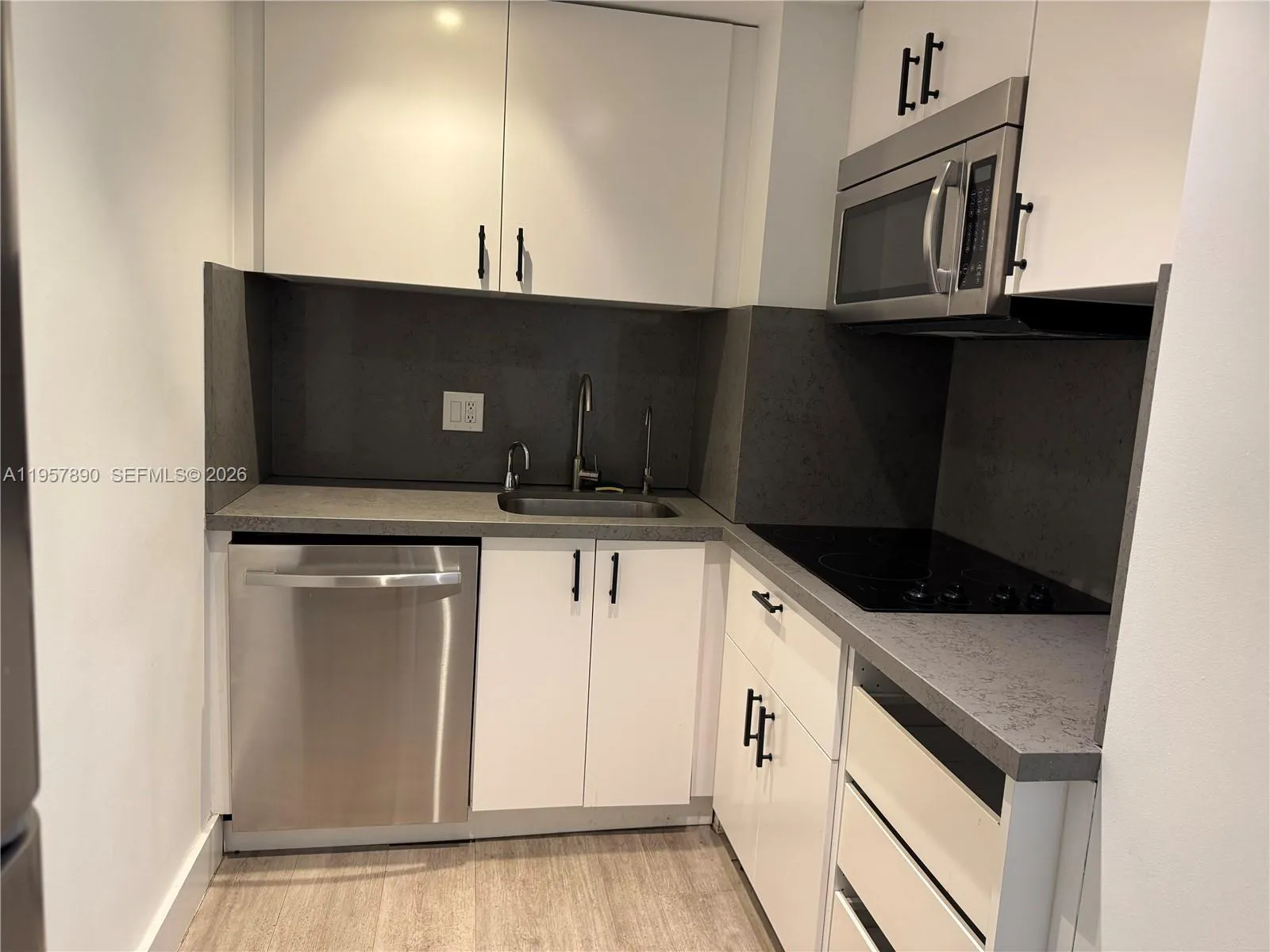 1720 Harrison St 7a, Hollywood, Florida 33020, Hollywood, Florida 33020, ,Commercial Sale,For Sale,1720 Harrison St 7a, Hollywood, Florida 33020,A11957890