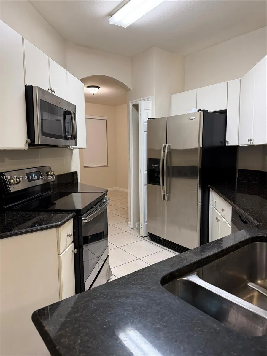 15305 Sw 119th St, Miami, Florida 33196, Miami, Florida 33196, 3 Bedrooms Bedrooms, ,2 BathroomsBathrooms,Residential Lease,For Rent,15305 Sw 119th St, Miami, Florida 33196,A11957940