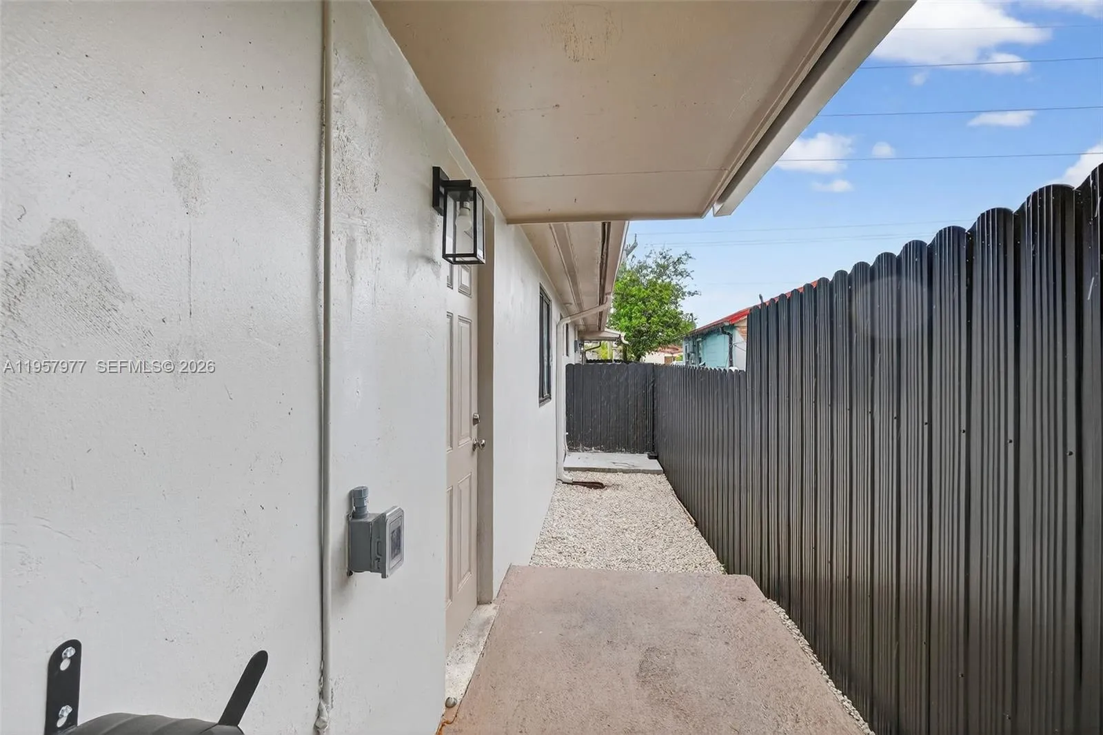 side exit to yard