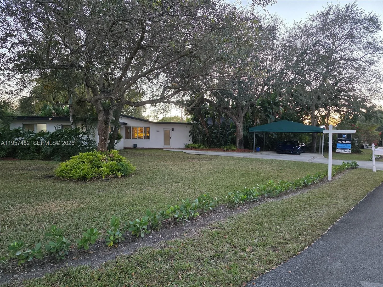 9860 Sw 140th St, Miami, Florida 33176, Miami, Florida 33176, 4 Bedrooms Bedrooms, ,3 BathroomsBathrooms,Residential,For Sale,9860 Sw 140th St, Miami, Florida 33176,A11957482