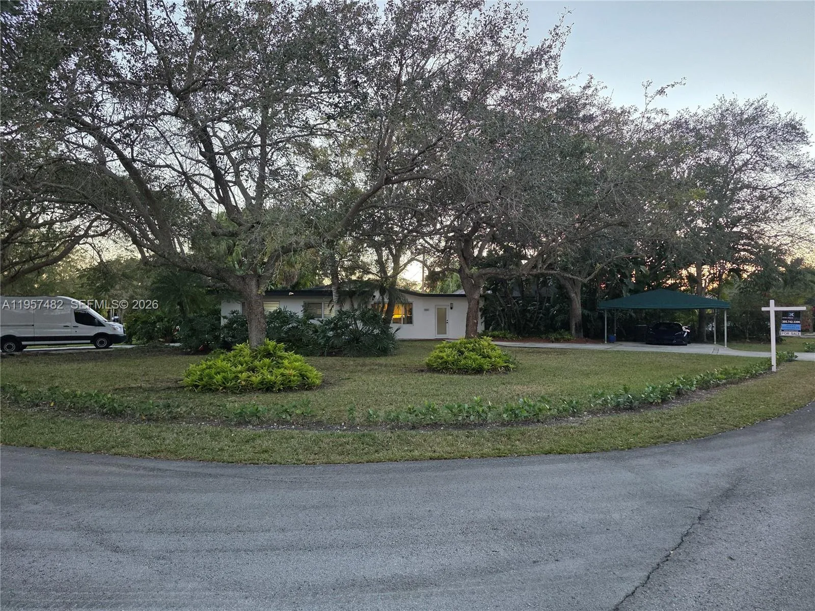 9860 Sw 140th St, Miami, Florida 33176, Miami, Florida 33176, 4 Bedrooms Bedrooms, ,3 BathroomsBathrooms,Residential,For Sale,9860 Sw 140th St, Miami, Florida 33176,A11957482