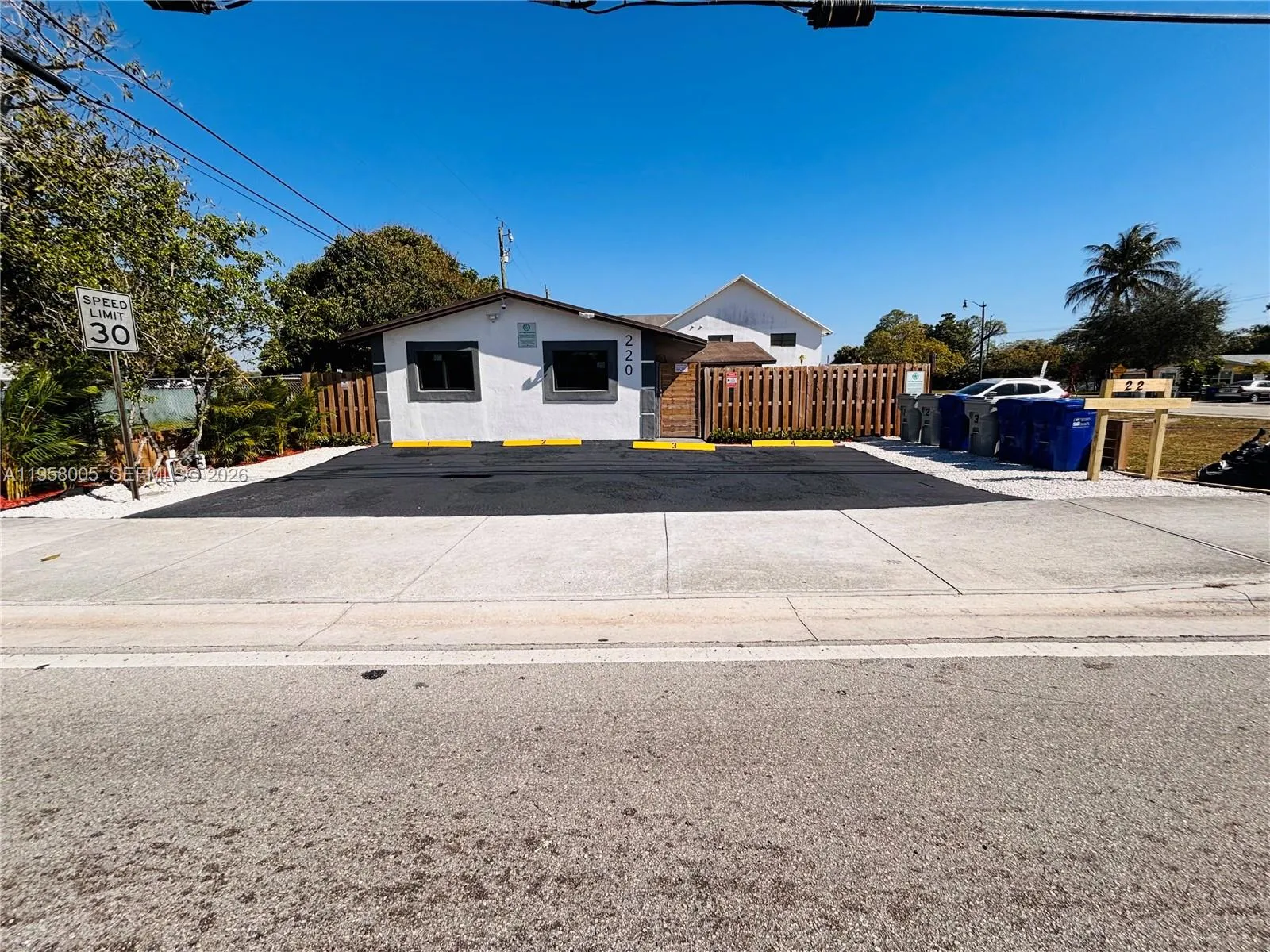 220 Nw 27th Ave, Pompano Beach, Florida 33069, Pompano Beach, Florida 33069, ,Residential Income,For Sale,220 Nw 27th Ave, Pompano Beach, Florida 33069,A11958005