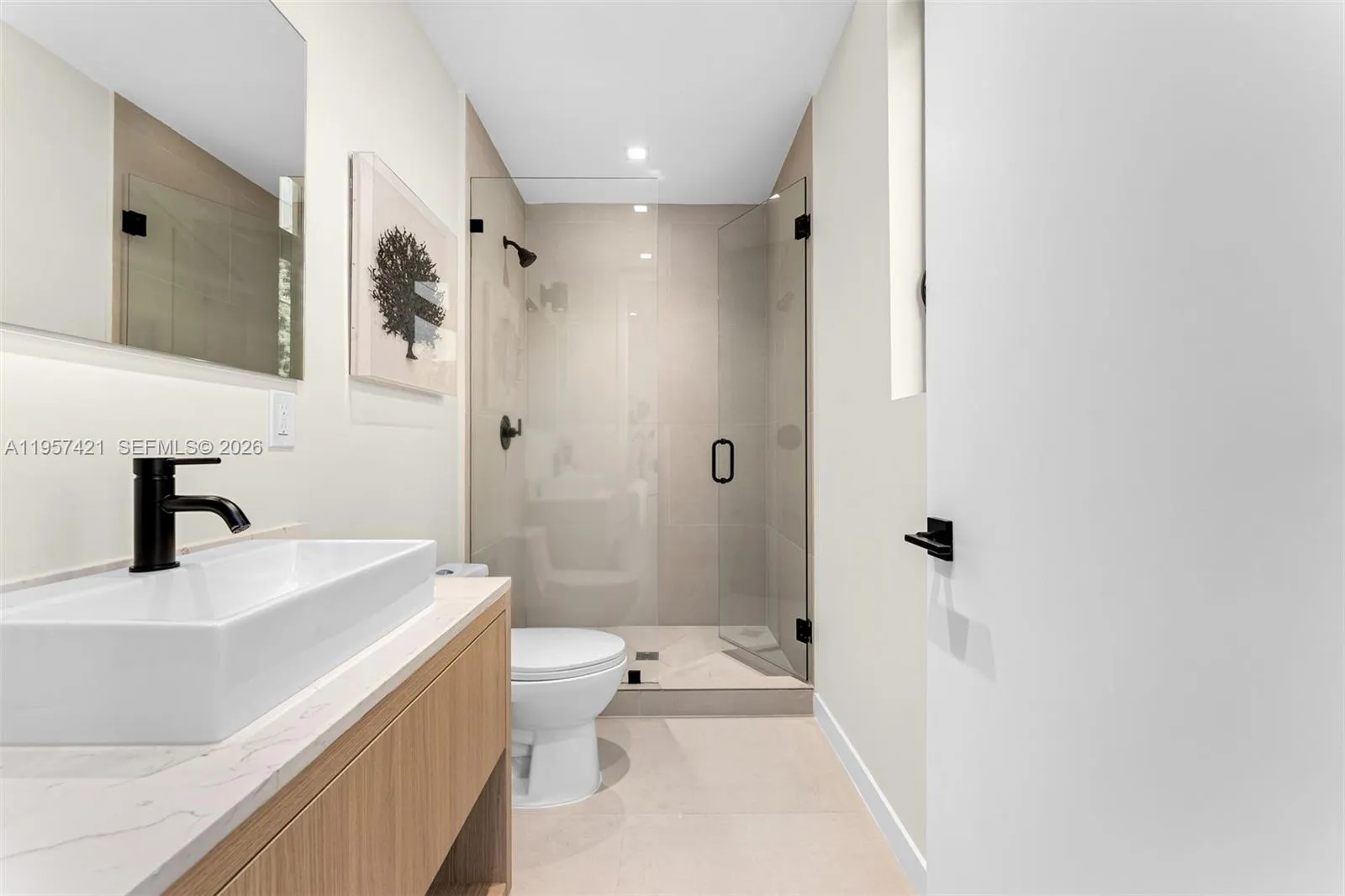 2501 Sw 27 St 2, Miami, Florida 33133, Miami, Florida 33133, 3 Bedrooms Bedrooms, ,3 BathroomsBathrooms,Residential,For Sale,2501 Sw 27 St 2, Miami, Florida 33133,A11957421