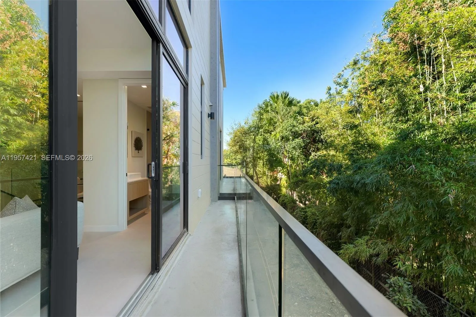 2501 Sw 27 St 2, Miami, Florida 33133, Miami, Florida 33133, 3 Bedrooms Bedrooms, ,3 BathroomsBathrooms,Residential,For Sale,2501 Sw 27 St 2, Miami, Florida 33133,A11957421