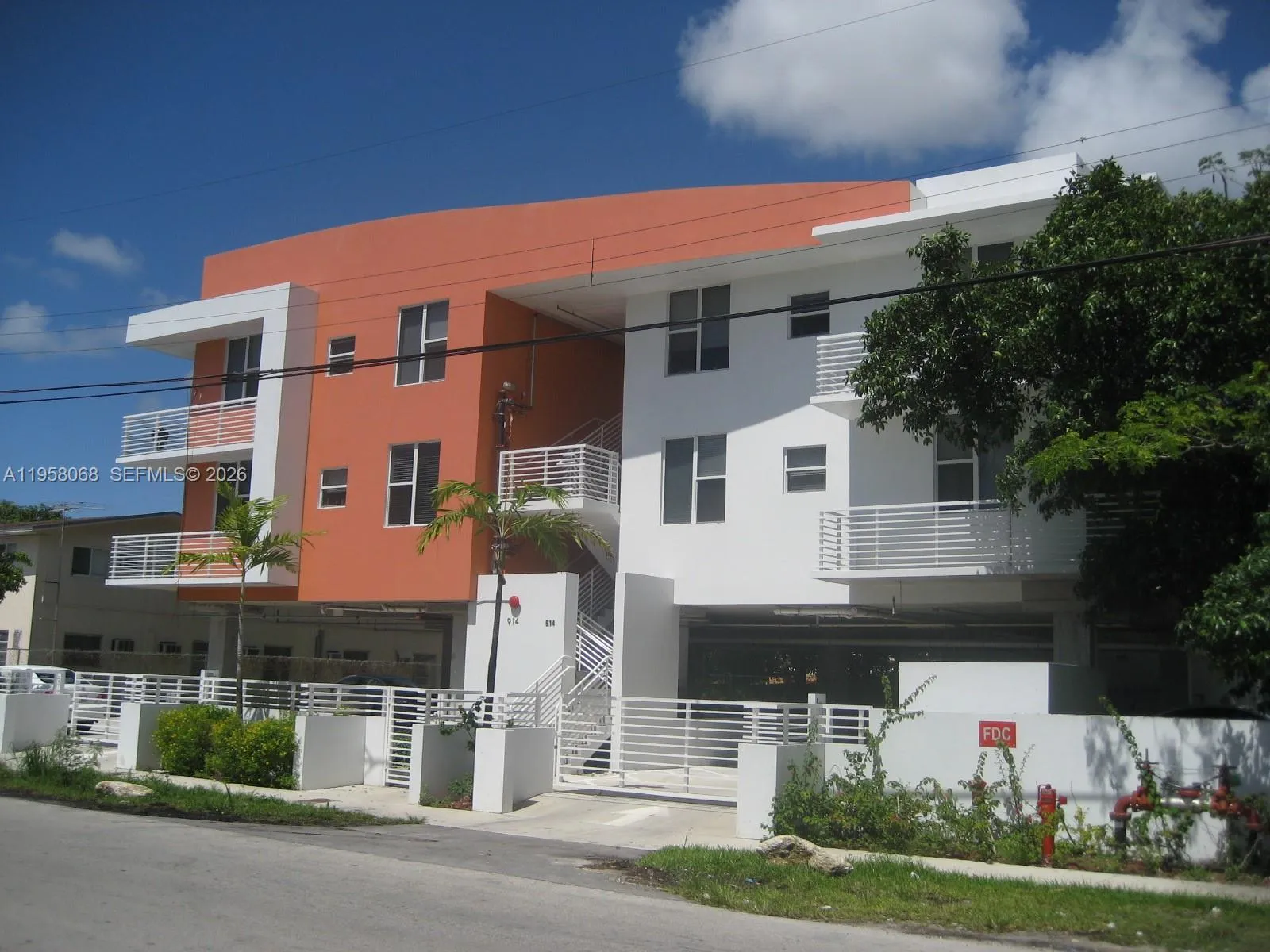 Miami, Florida 33135, 2 Bedrooms Bedrooms, ,1 BathroomBathrooms,Residential Lease,For Rent,A11958068
