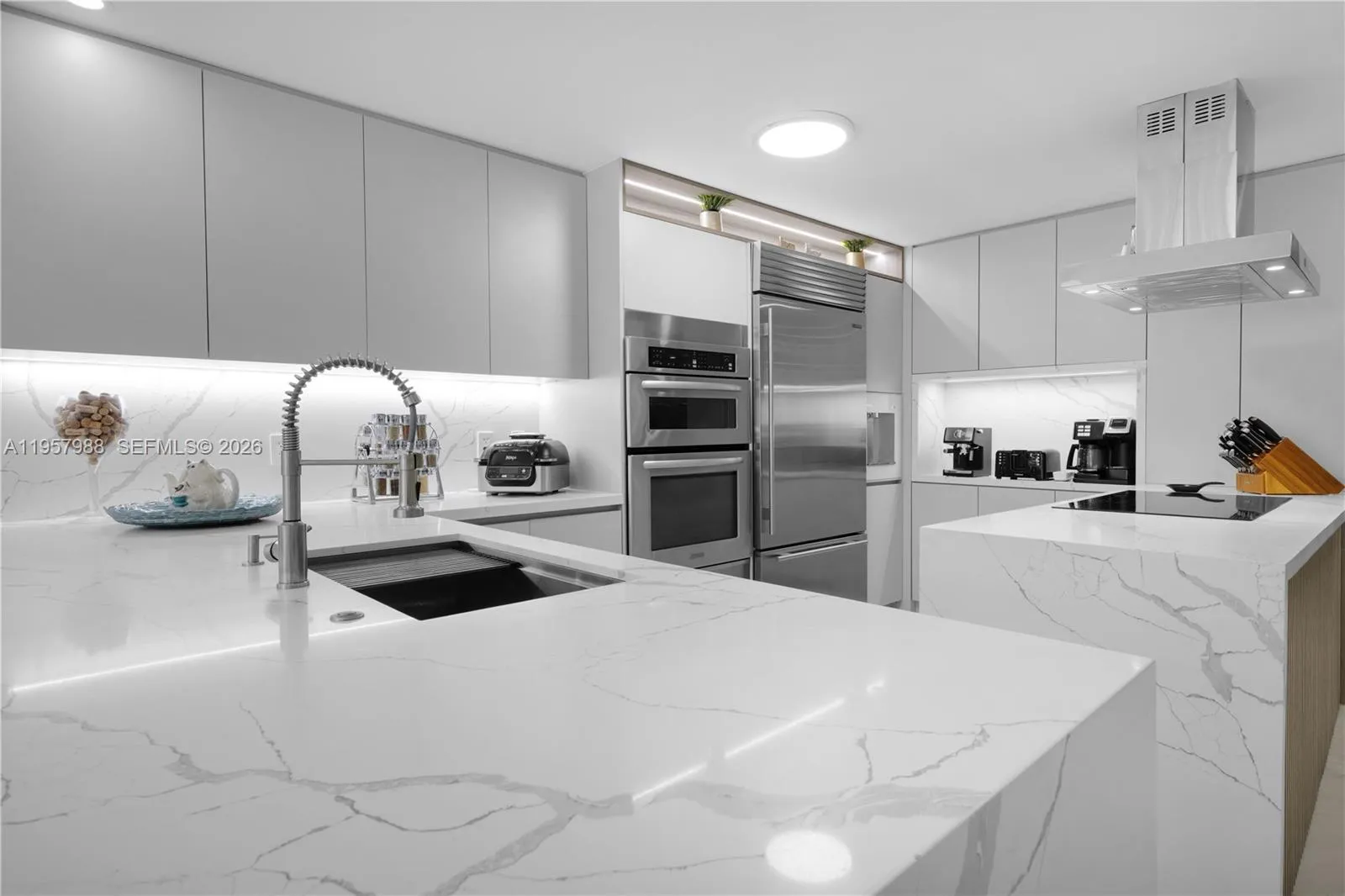 2950 Ne 188th St 122, Aventura, Florida 33180, Aventura, Florida 33180, 2 Bedrooms Bedrooms, ,3 BathroomsBathrooms,Residential,For Sale,2950 Ne 188th St 122, Aventura, Florida 33180,A11957988