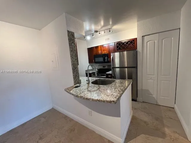 2880 N Oakland Forest Dr 206, Oakland Park, Florid, Oakland Park, Florida 33309, 1 Bedroom Bedrooms, ,1 BathroomBathrooms,Residential Lease,For Rent,2880 N Oakland Forest Dr 206, Oakland Park, Florid,A11958095