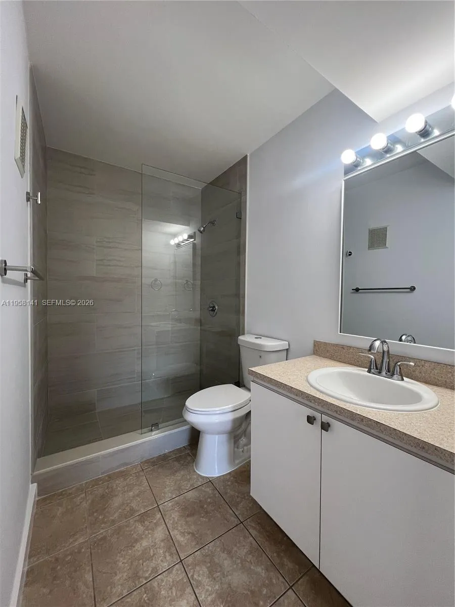 9720 Sw 184th St 210, Cutler Bay, Florida 33157, Cutler Bay, Florida 33157, 1 Bedroom Bedrooms, ,1 BathroomBathrooms,Residential Lease,For Rent,9720 Sw 184th St 210, Cutler Bay, Florida 33157,A11958141