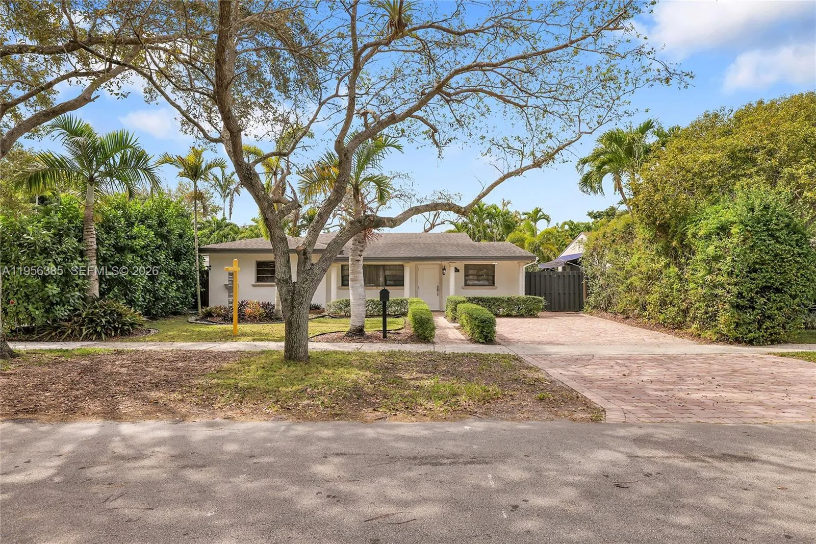 3614 Sw 58th Ave, Miami, Florida 33155, Miami, Florida 33155, 4 Bedrooms Bedrooms, ,2 BathroomsBathrooms,Residential Lease,For Rent,3614 Sw 58th Ave, Miami, Florida 33155,A11956385