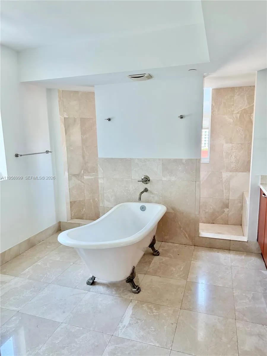 3301 Ne 183rd St 801, Aventura, Florida 33160, Aventura, Florida 33160, 4 Bedrooms Bedrooms, ,4 BathroomsBathrooms,Residential,For Sale,3301 Ne 183rd St 801, Aventura, Florida 33160,A11956999
