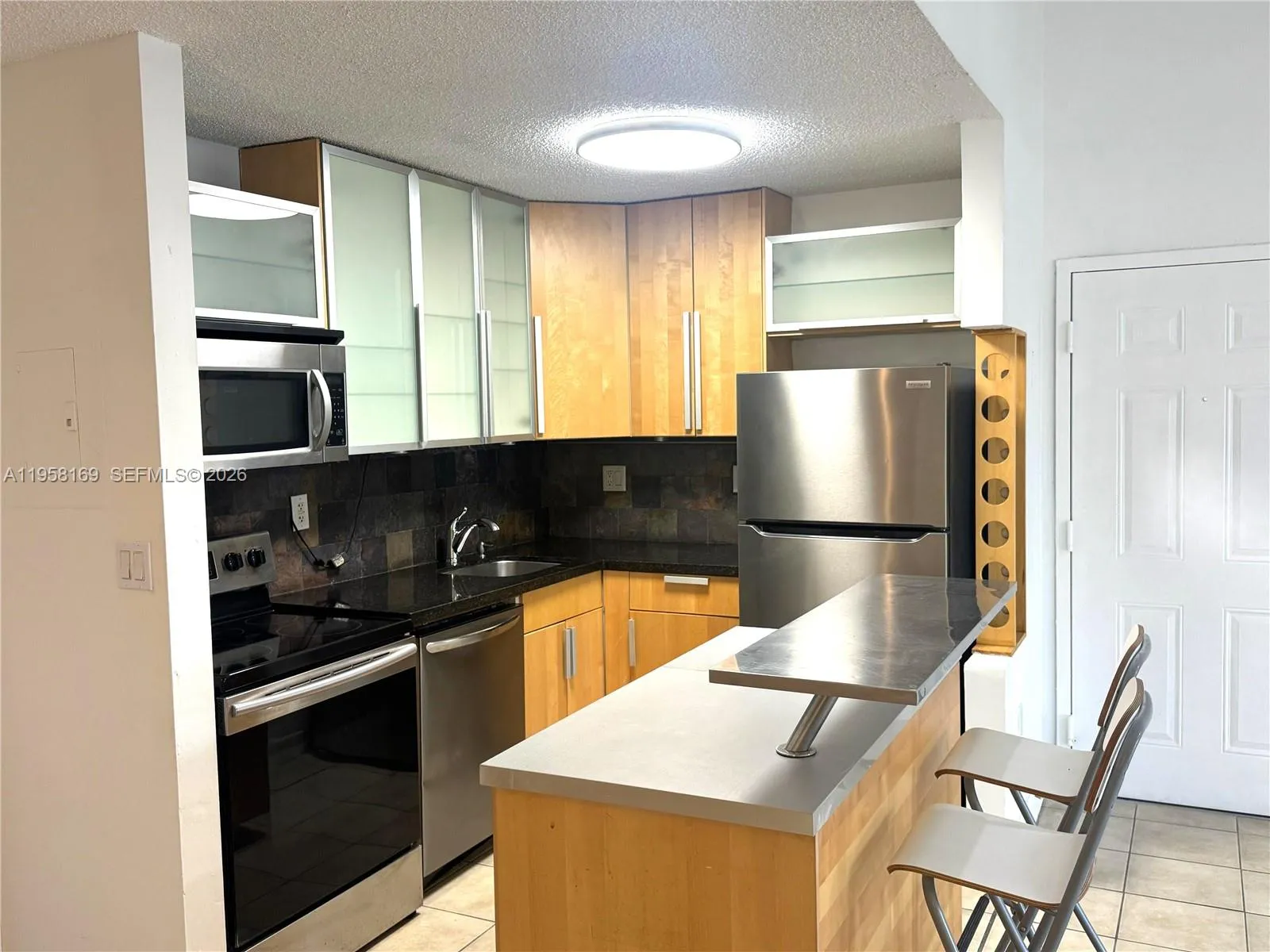 7195 Nw 179th St 201, Hialeah, Florida 33015, Hialeah, Florida 33015, 2 Bedrooms Bedrooms, ,2 BathroomsBathrooms,Residential Lease,For Rent,7195 Nw 179th St 201, Hialeah, Florida 33015,A11958169