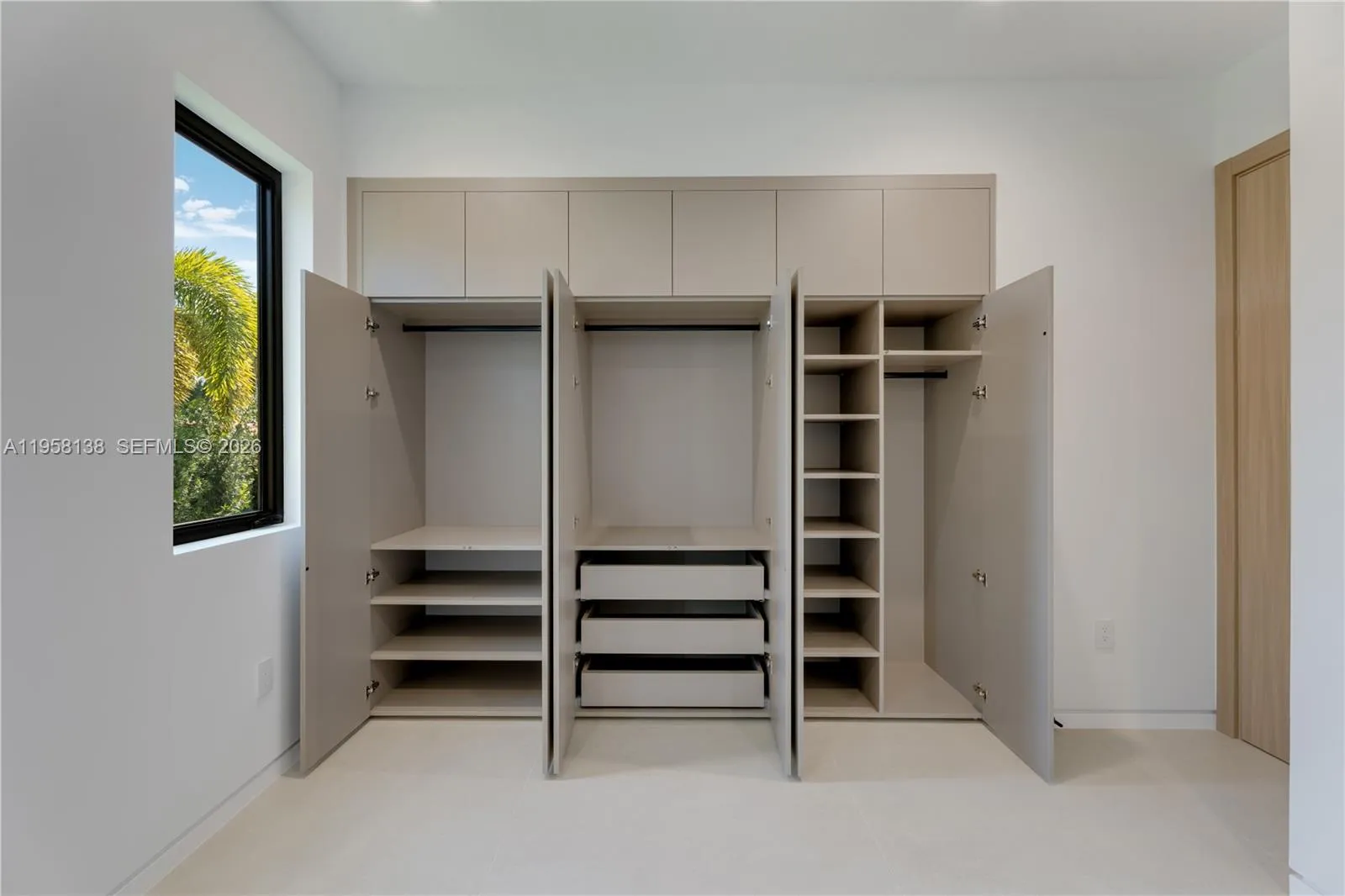 11000 Sw 120th St, Miami, Florida 33176, Miami, Florida 33176, 5 Bedrooms Bedrooms, ,5 BathroomsBathrooms,Residential,For Sale,11000 Sw 120th St, Miami, Florida 33176,A11958138