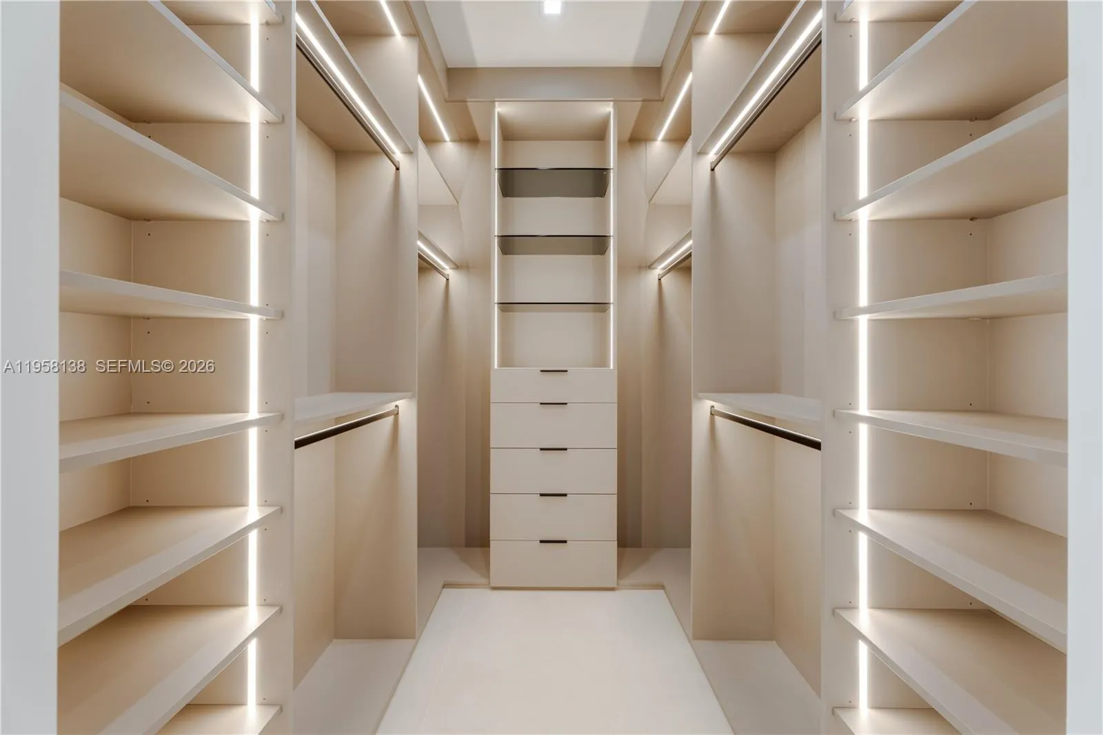 11000 Sw 120th St, Miami, Florida 33176, Miami, Florida 33176, 5 Bedrooms Bedrooms, ,5 BathroomsBathrooms,Residential,For Sale,11000 Sw 120th St, Miami, Florida 33176,A11958138