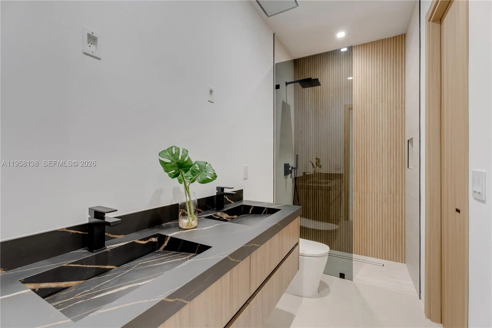 11000 Sw 120th St, Miami, Florida 33176, Miami, Florida 33176, 5 Bedrooms Bedrooms, ,5 BathroomsBathrooms,Residential,For Sale,11000 Sw 120th St, Miami, Florida 33176,A11958138