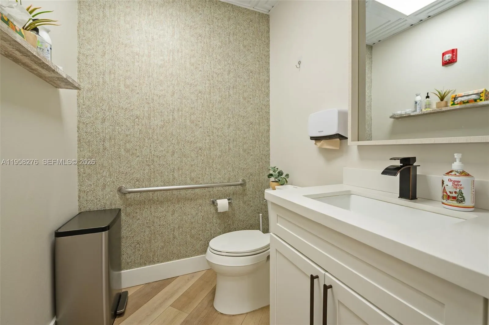 200 S Andrews Ave 102, Fort Lauderdale, Florida 33, Fort Lauderdale, Florida 33301, ,Commercial Lease,For Rent,200 S Andrews Ave 102, Fort Lauderdale, Florida 33,A11958276