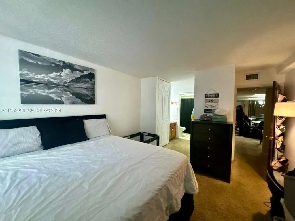 3720 Inverrary Dr 2s, Lauderhill, Florida 33319, Lauderhill, Florida 33319, 1 Bedroom Bedrooms, ,1 BathroomBathrooms,Residential,For Sale,3720 Inverrary Dr 2s, Lauderhill, Florida 33319,A11958290