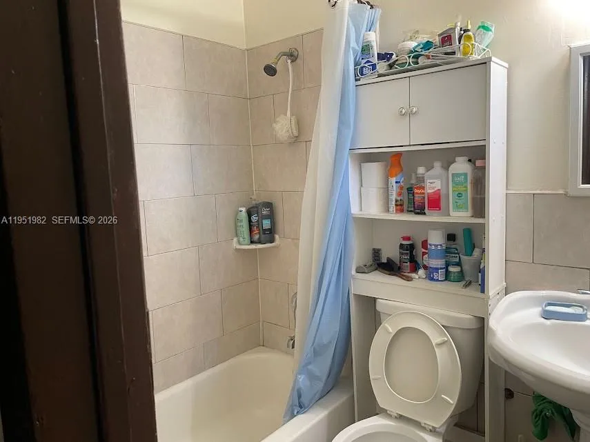 1786 Nw 53rd St, Miami, Florida 33142, Miami, Florida 33142, ,Residential Income,For Sale,1786 Nw 53rd St, Miami, Florida 33142,A11951982