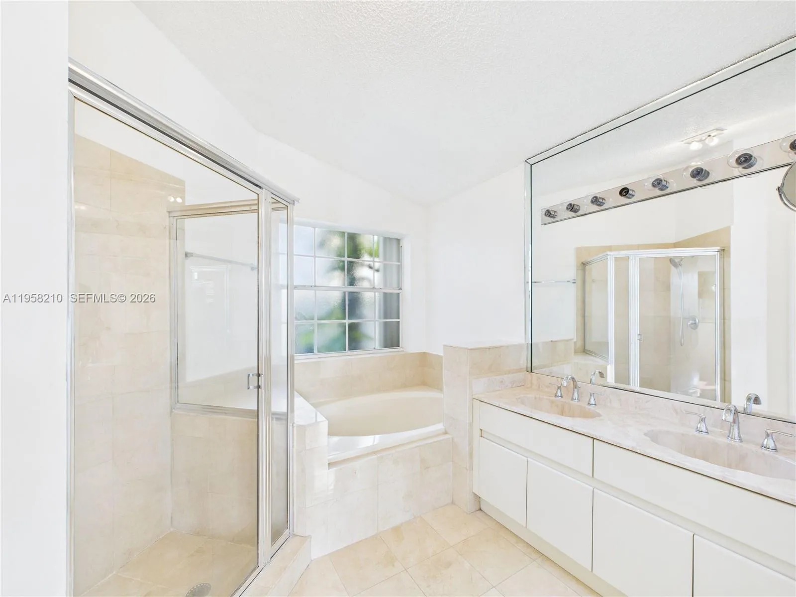 1251 E Wilshire Cir E, Pembroke Pines, Florida 330, Pembroke Pines, Florida 33027, 3 Bedrooms Bedrooms, ,2 BathroomsBathrooms,Residential,For Sale,1251 E Wilshire Cir E, Pembroke Pines, Florida 330,A11958210