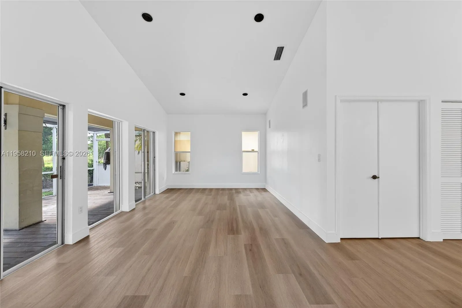 1251 E Wilshire Cir E, Pembroke Pines, Florida 330, Pembroke Pines, Florida 33027, 3 Bedrooms Bedrooms, ,2 BathroomsBathrooms,Residential,For Sale,1251 E Wilshire Cir E, Pembroke Pines, Florida 330,A11958210