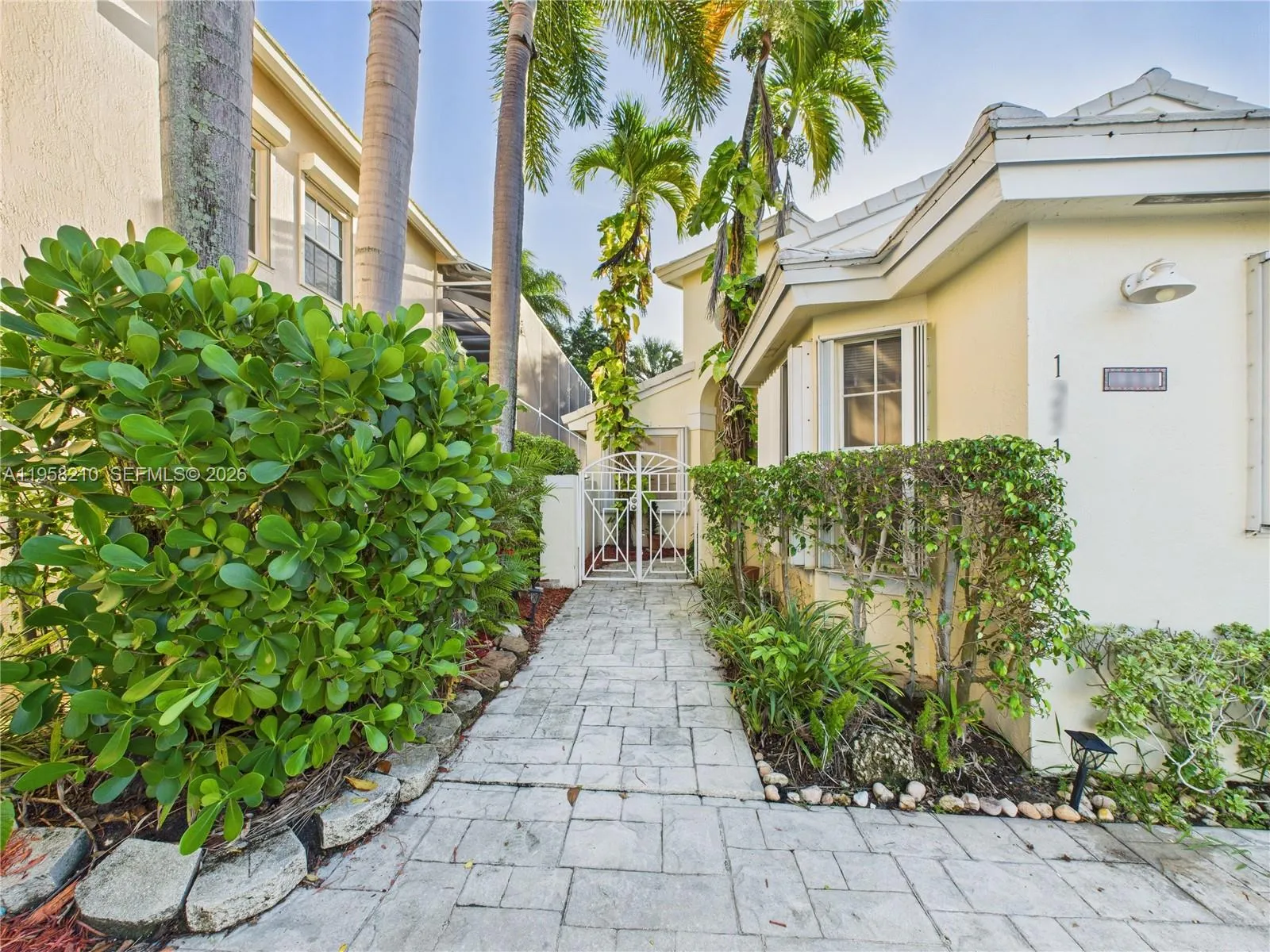 1251 E Wilshire Cir E, Pembroke Pines, Florida 330, Pembroke Pines, Florida 33027, 3 Bedrooms Bedrooms, ,2 BathroomsBathrooms,Residential,For Sale,1251 E Wilshire Cir E, Pembroke Pines, Florida 330,A11958210